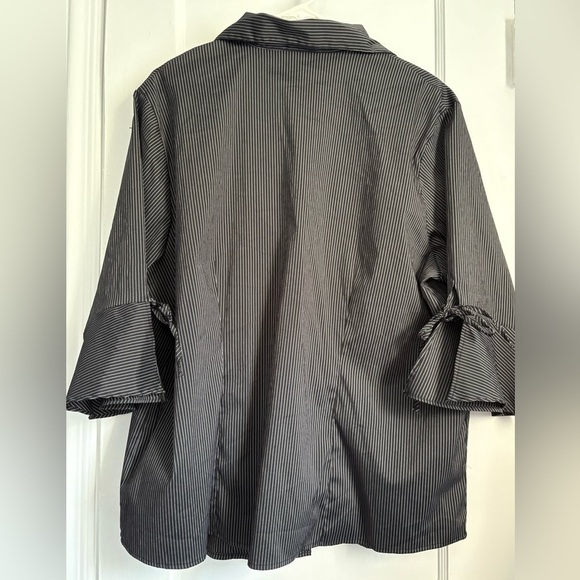 DCC Women’s Black Striped Collared Button Down Dress Shirt, 2X - Picture 3 of 10